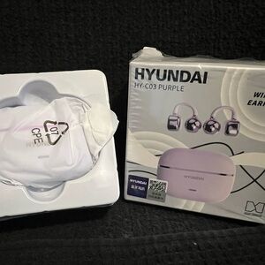 NIB-Hyundai HY-C03 Purple Wireless Earbuds